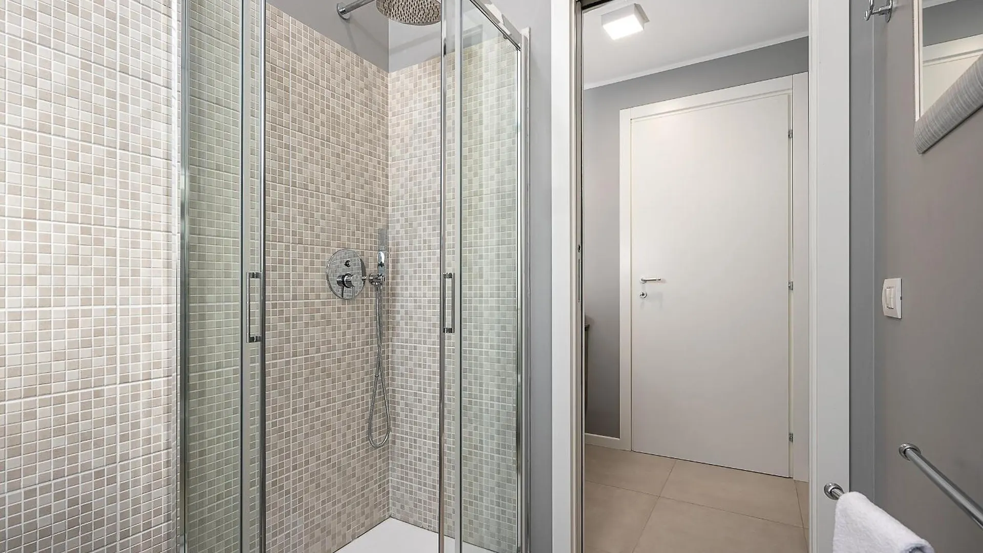 Classbnb - Bright Apartment Near The City Center 밀라노 이탈리아