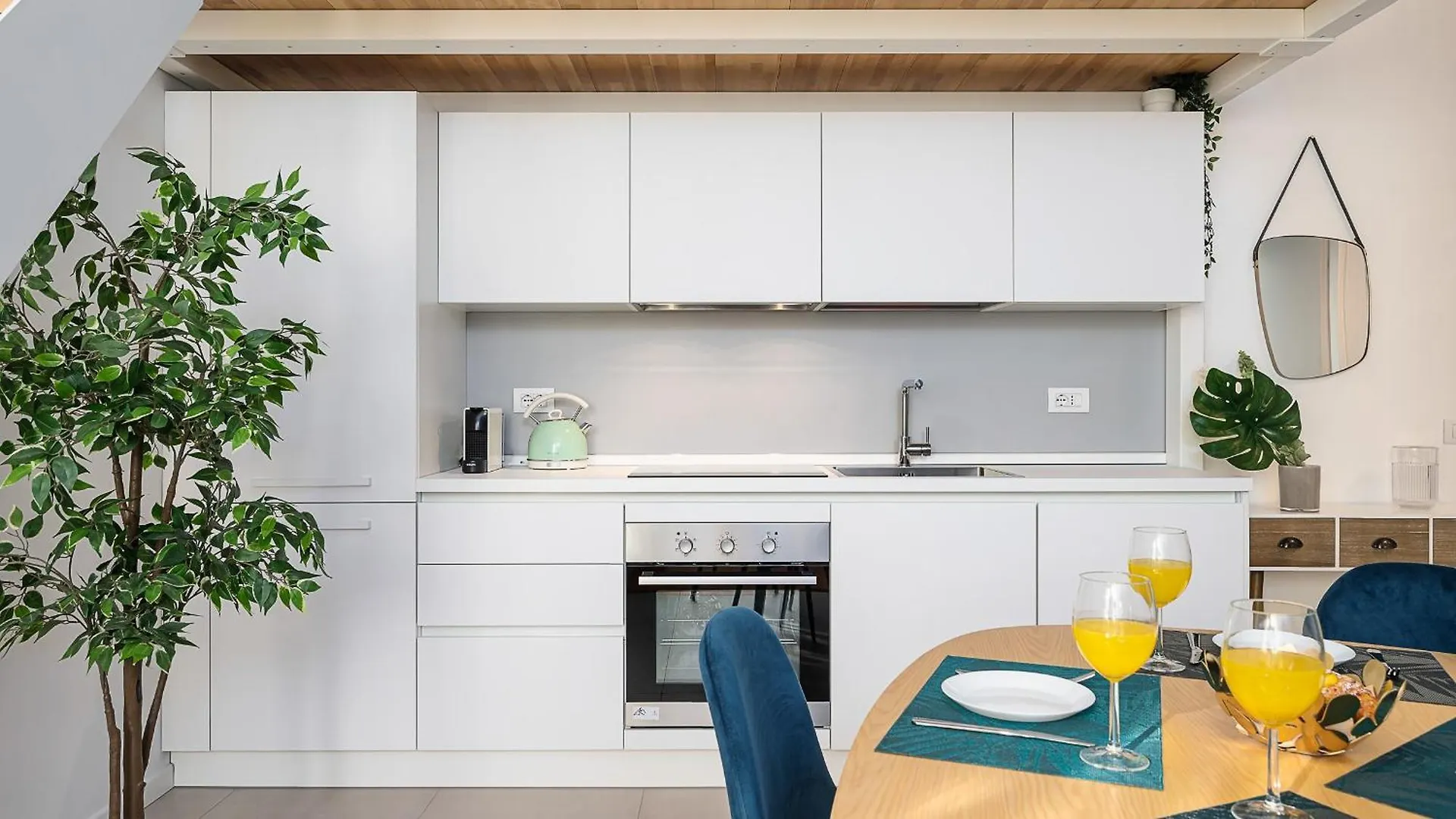 Classbnb - Bright Apartment Near The City Center 밀라노 0*,